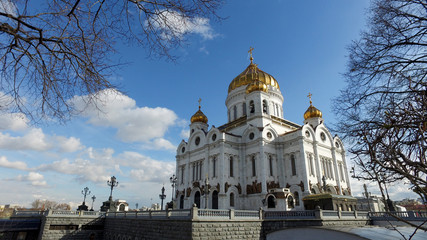 Fototapeta premium Vista panoramica della Cattedrale di Cristo Salvatore e Ponte dei Patriarchi, Mosca, Russia