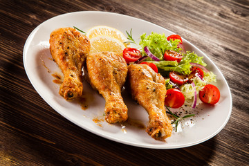 Roast drumsticks with vegetables