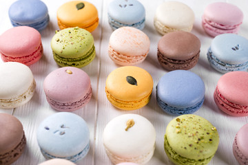 Obraz premium Traditional colorful french macarons