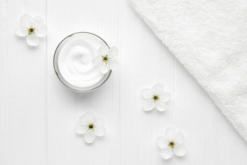 Obraz na płótnie Canvas Body shaping cosmetic cream lotion anti cellulite skin care helthy leg treatment spawellness massage moisurizer