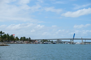 Mac Arthur causeway of Miami