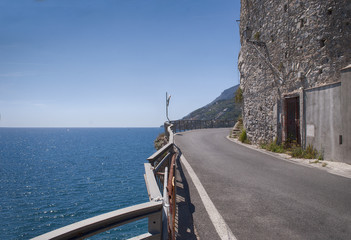 Fototapeta na wymiar Amalfi road