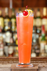 Cocktail tom collins