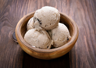 Fototapeta na wymiar Scoops of ice cream in bowl
