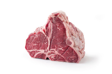 Rohes dry aged Wagyu Porterhouse Steak als close-up - freigestellt vor weißen Hintergrund