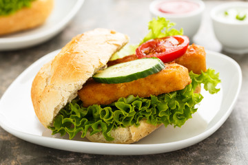 Fischfiletbrötchen - Fish filet burger