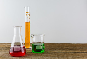 Chemical laboratory glassware