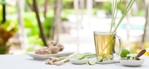 Herbal green tea with lemongrass and ginger.