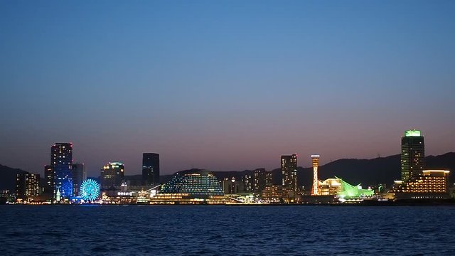 神戸港 ポートアイランドから見る中突堤の夜景（4倍速）