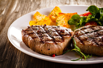 Grilled beefsteak with french fries