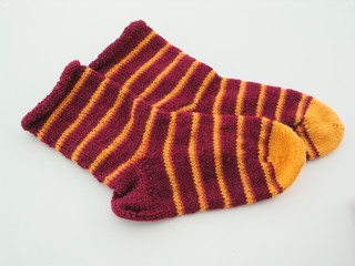 Handgestrickte Kindersocken