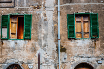 Dans les rues de Pitigliano en Toscane