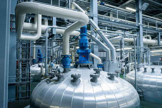 Tanks and pipes in oil blending plant, Antwerp, Belgium, Europe