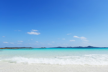 沖縄の美しい海とさわやかな空