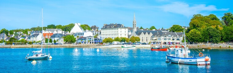 Fototapeta na wymiar Port en Bretagne, France