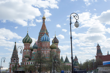 Fototapeta premium St. Basil's Cathedral against the blue sky