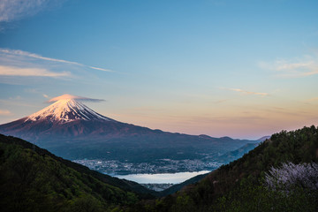 御坂峠天下茶屋からの富士山