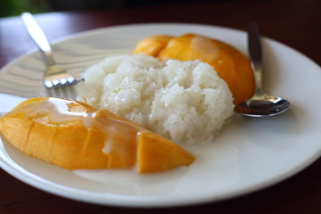 mango and sticky rice ,Thai dessert