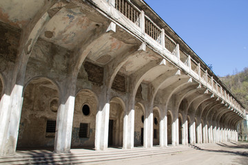 Altes Stadion in Tschiatura © baluhh