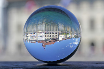 altstadt von luzern in kristallkugel, schweiz 