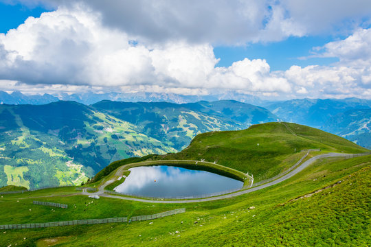 รูปภาพSaalbach – เลือกดูภาพถ่ายสต็อก เวกเตอร์ และวิดีโอ2,519 | Adobe Stock