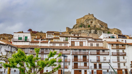 Fototapeta na wymiar Impressive view of medieval village Morella with castle