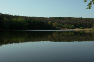 Fototapeta na wymiar Mirror lake in the mountains