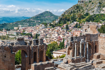 Naklejka premium Greek theater in Taormina, Sicily, Italy