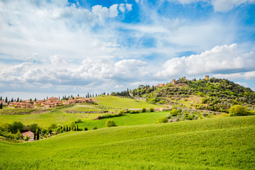 Fototapeta na wymiar Paysage du Val d'Orcia en Toscane