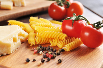 italian pasta with cheese tomatos and peppers
