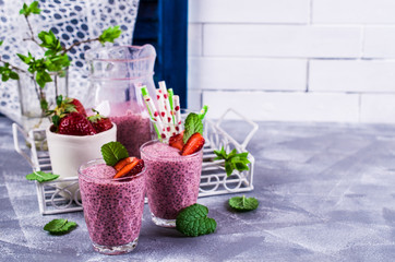 Smoothies with chia seeds