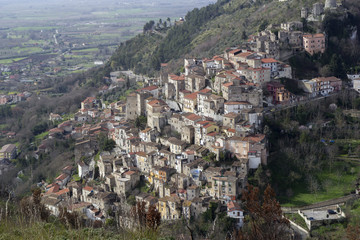 Fototapeta na wymiar aerial view of mountain village pietravairano