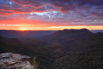 Sunrise views over Jamison Valley to Mount Solitary Australia