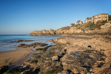 Fototapeta na wymiar Coast of Brittany at Saint Lunaire near Saint Malo, France