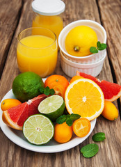 Juice and fresh citrus fruits