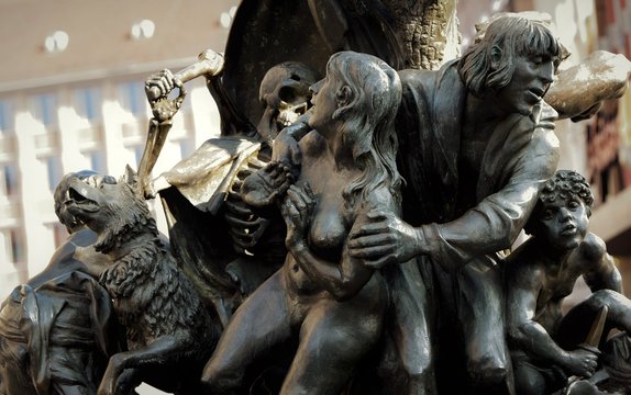 sculpture "Narrenschiff" a Nuremberg