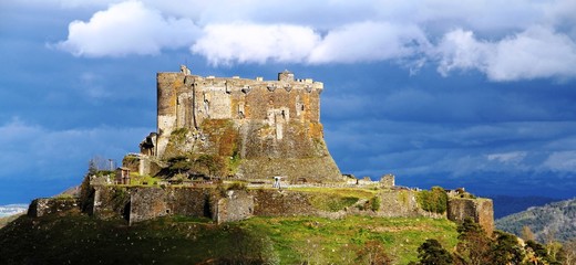 château fort en Auvergne