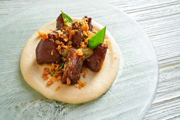  iberico pig cheeks pork meat with mangetout sugar snap peas