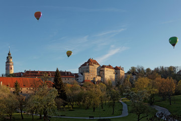Fototapeta na wymiar View of castle of Cesky Krumlov