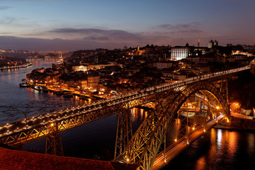 Fototapeta na wymiar Porto with the Dom Luiz bridge, Portugal