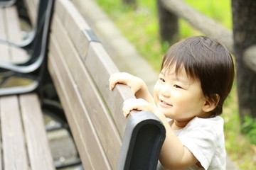 遊ぶ子ども