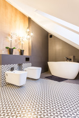 Black and white bathroom