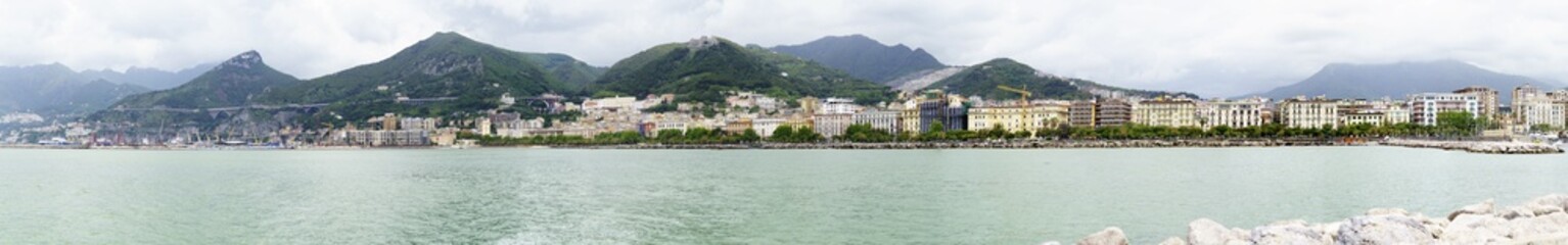 Fototapeta na wymiar Panoram von Salerno