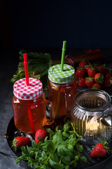 rhubarb-strawberry-lemonade