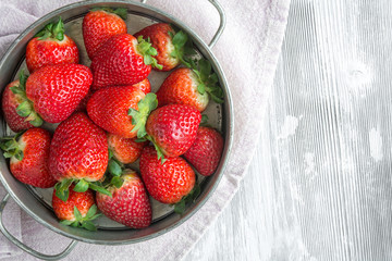 Bio Erdbeeren aus dem Garten