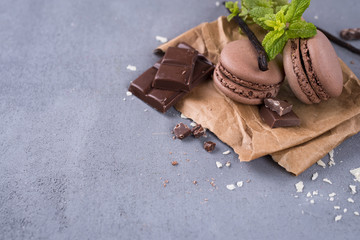 Chocolate macaroons with mint