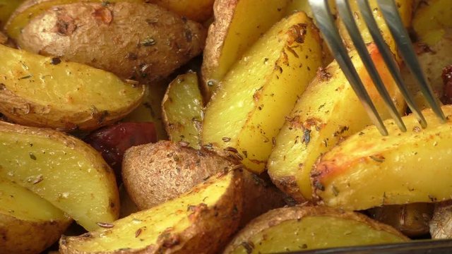 Roasted potatoes with rosemary and spices
