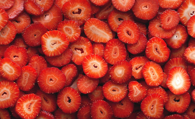 Sliced strawberries. Panorama.