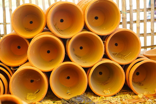 Earthen Pot 