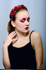 Naklejka premium beautiful girl in a juicy makeover